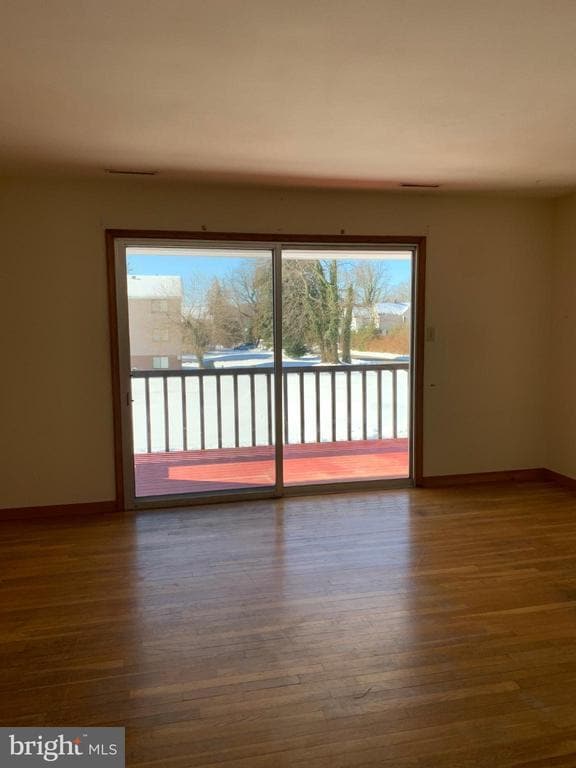 Building Photo - 111 Green St