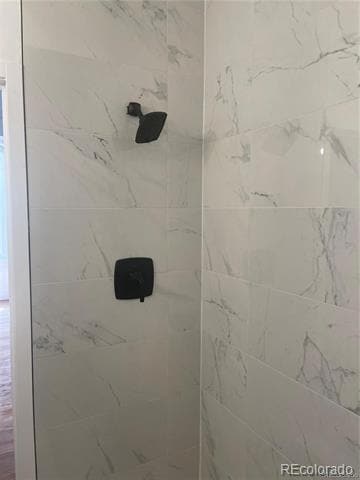 Building Photo - 1143 S Corona St