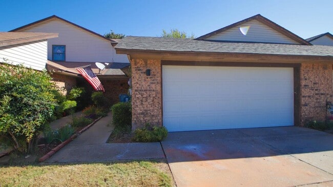 Building Photo - 3804 Summer Cloud Dr