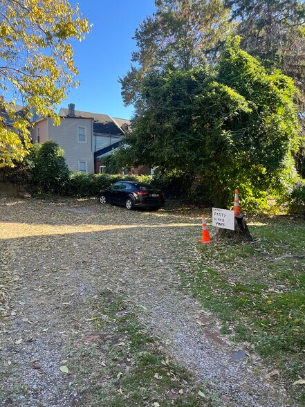 Building Photo - 3212 Dawson St