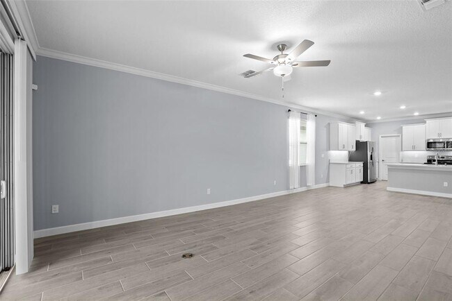 Building Photo - 16819 Shell Bay Dr