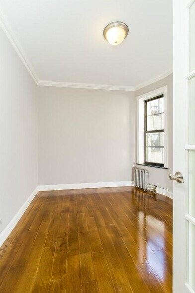 Building Photo - 334 E 100th St