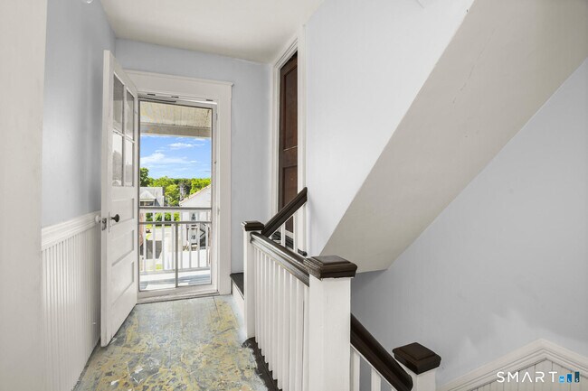 Building Photo - 80-82-82 Garden St