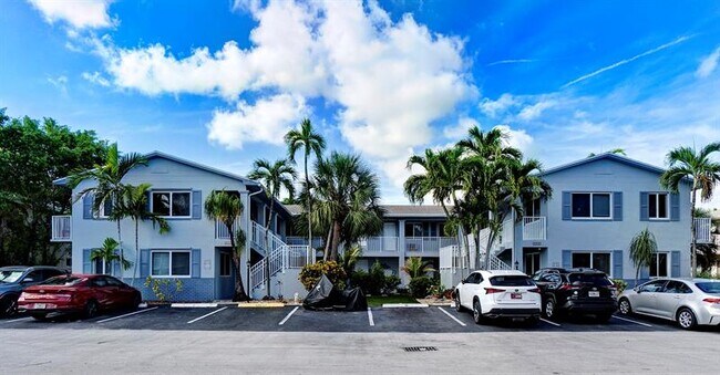 Building Photo - 2150 NE 42nd Ct
