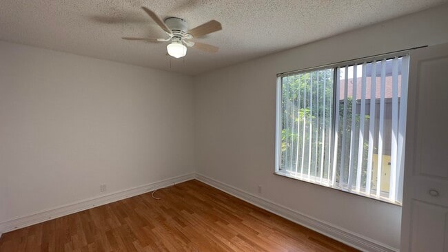 Building Photo - 5340 Bosque Ln