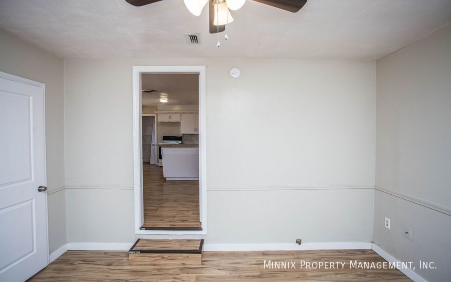 Building Photo - 2210 31st St