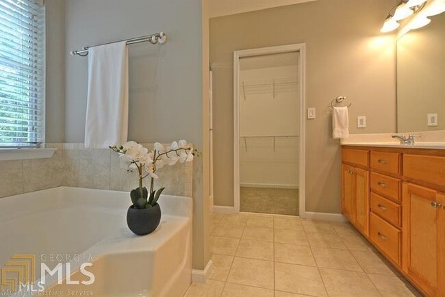 Building Photo - 239 Turnbridge Cir