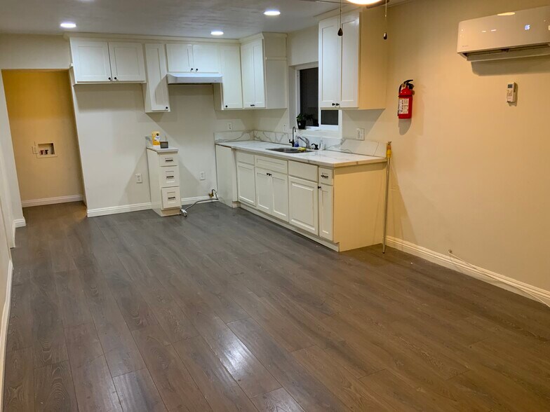 Kitchen Area - 5608 Naomi Ave