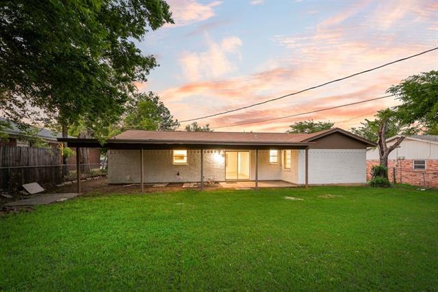 Building Photo - 6048 Hillcrest Dr
