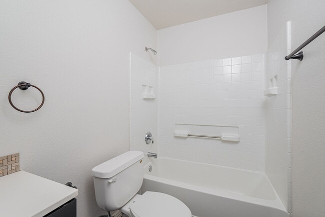 Building Photo - 1329 Missouri St