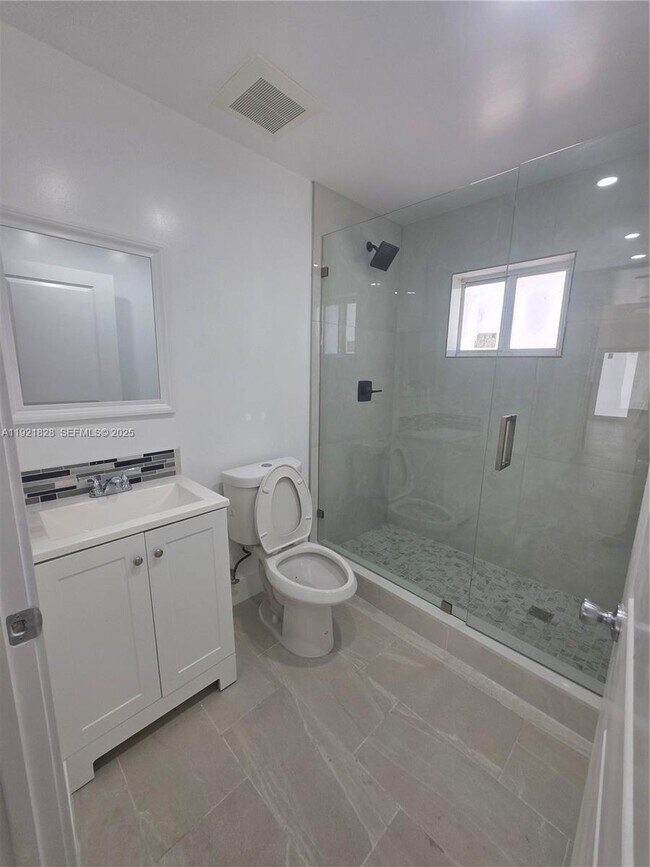 Building Photo - 21210 SW 119th Ave