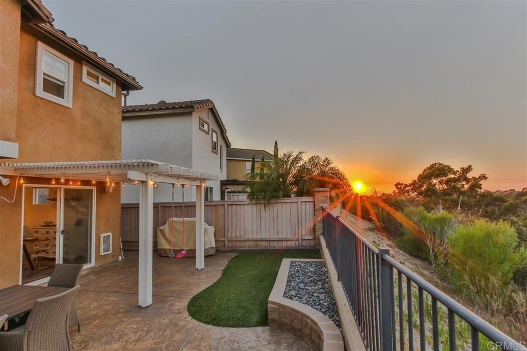 Yard - 813 Caminito Nogales