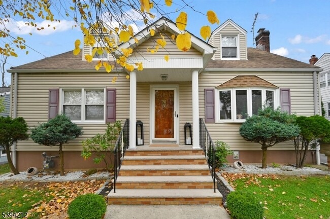 Primary Photo - 328 Minute Arms Rd