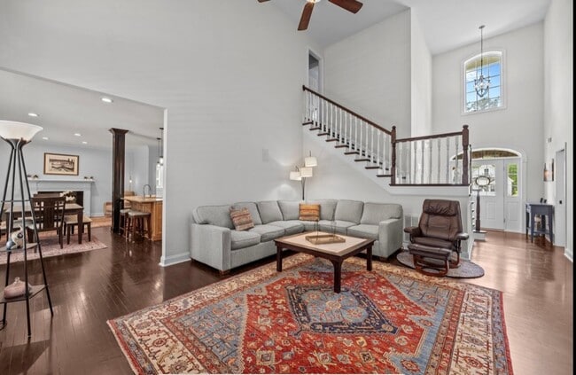 Building Photo - RARE STUNNER 4BR/2.5BA Home in Carolina Co...