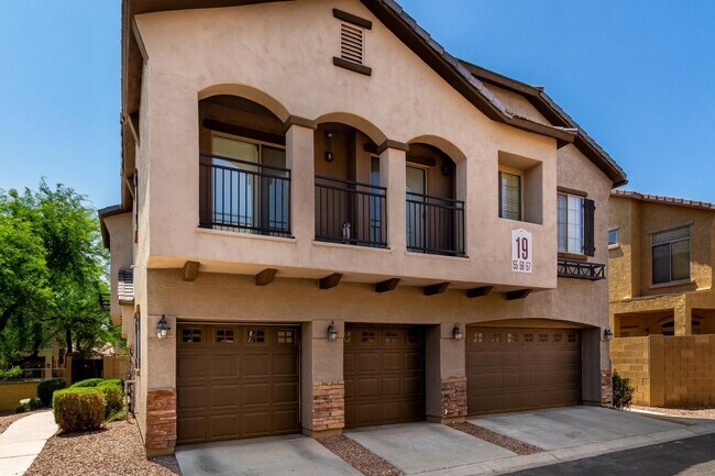 Building Photo - 2250 E Deer Valley Dr