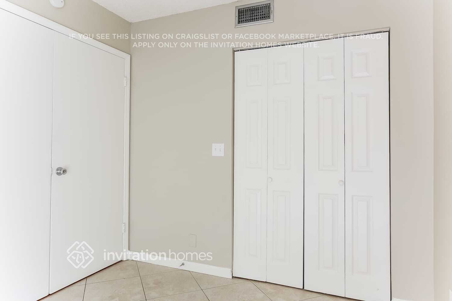 Building Photo - 4430 SW 70th Terrace