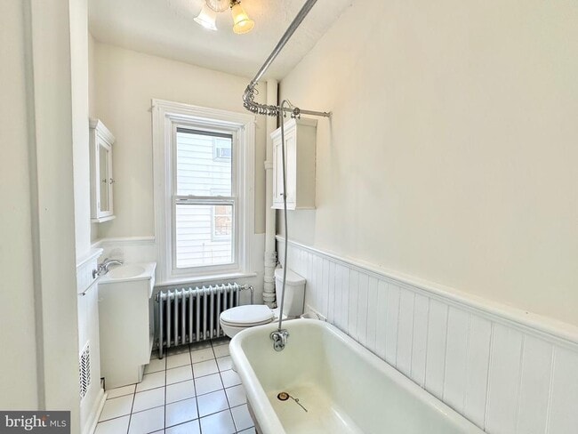 Building Photo - 52 Bayard St