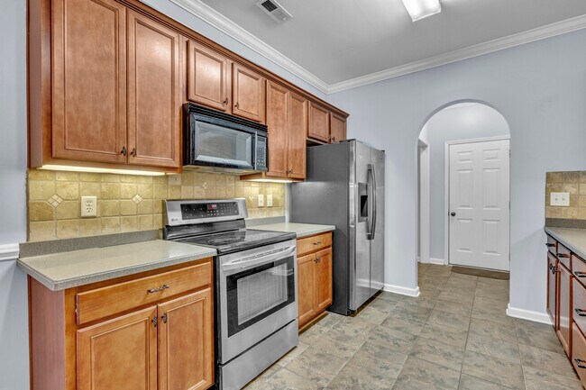 Building Photo - 3105 Vintage Way