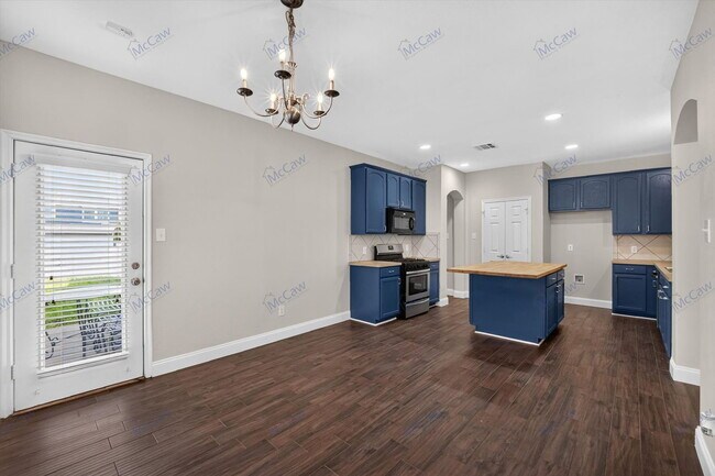 Building Photo - 1209 Chattahoochee