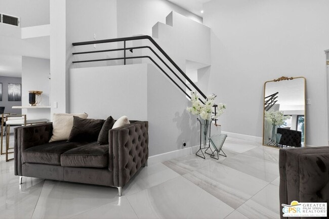 Building Photo - 196 Kavenish Dr