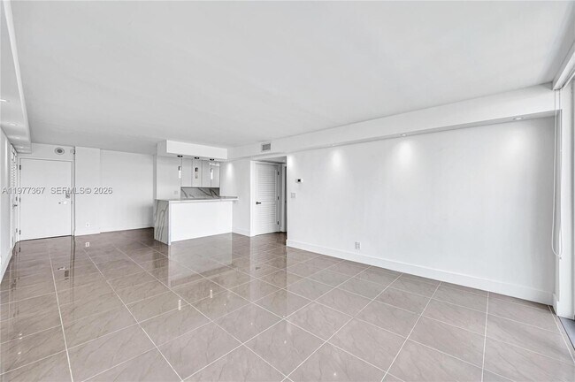 Building Photo - 6770 Indian Creek Dr