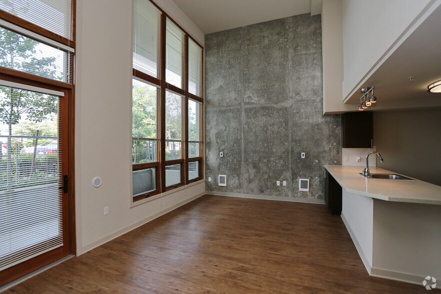 Interior Photo - Oregon 42