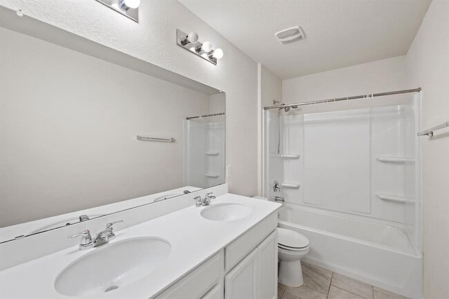 Building Photo - 11804 Eragon Dr