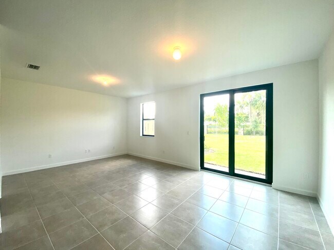 Building Photo - 13090 Anthorne Ln