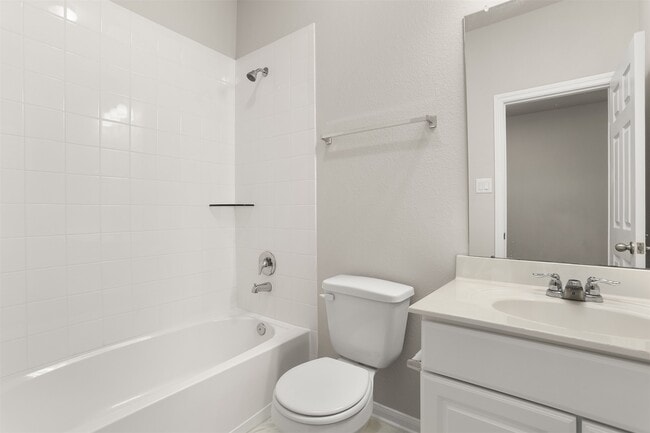 Building Photo - 13401 Emerald Mallard Dr