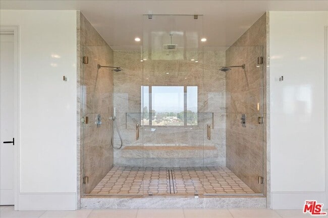 Building Photo - 5757 Hoback Glen Rd