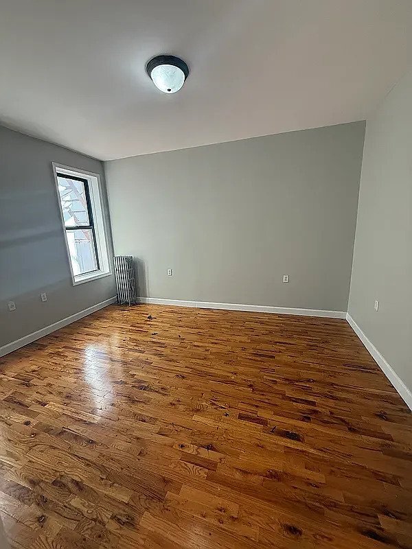 Building Photo - 161 E 115th St