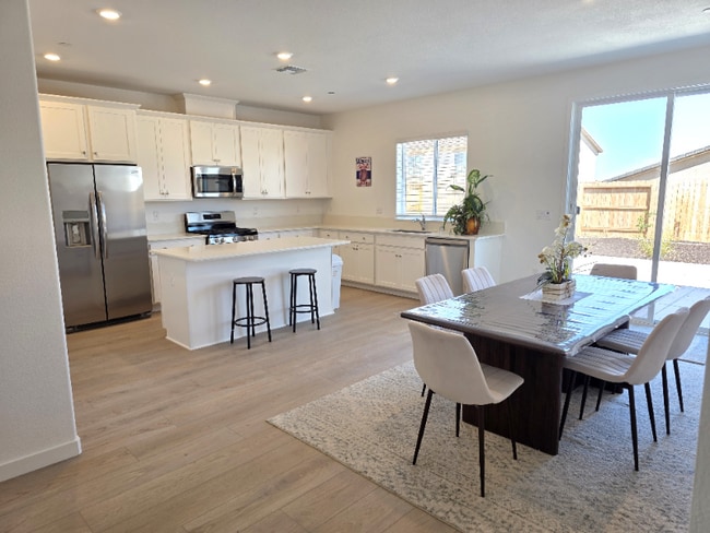 Building Photo - 12663 Snowy Owl Wy