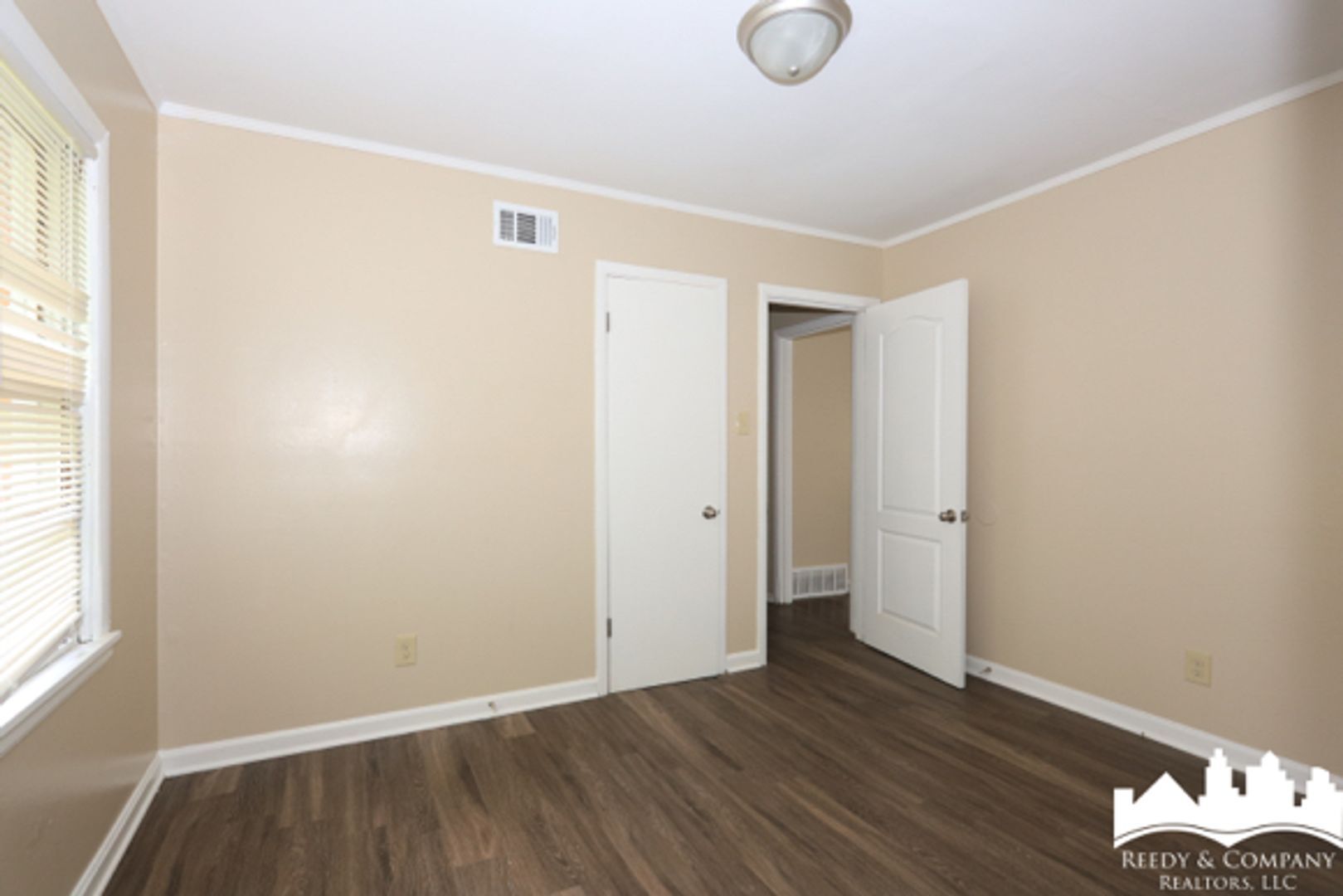 Building Photo - 3477 Kensett Dr