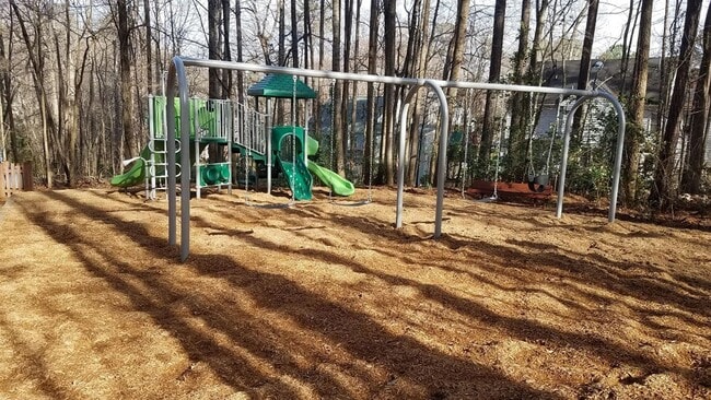 Building Photo - Stunning Furnished Home for Rent in Lochmere NC | Short-Term Lease Options Available