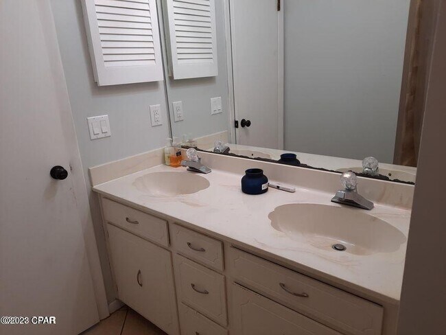 Building Photo - 7517 Yellow Bluff Rd