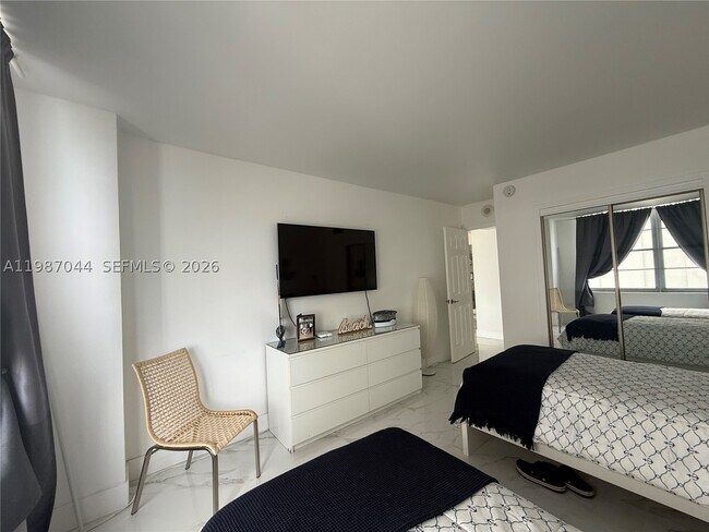 Building Photo - 5555 Collins Ave