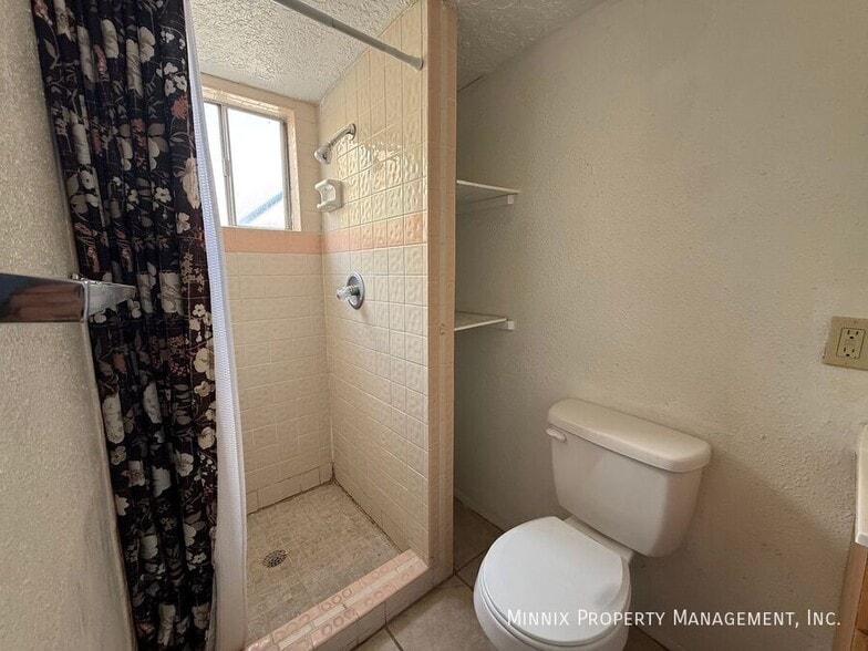 Building Photo - 1526 Yandell Dr