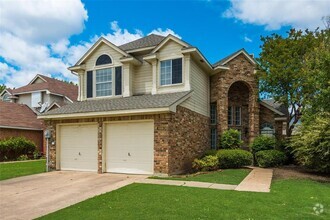 Building Photo - 1329 Sheila Dr