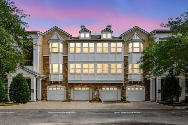 Building Photo - 2 bedroom in Jacksonville FL 32216