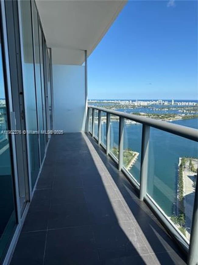 Building Photo - 888 Biscayne Blvd
