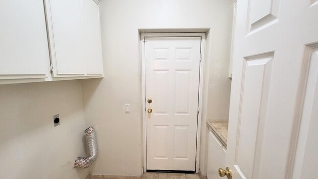 Building Photo - 231 Shorebreaker Dr