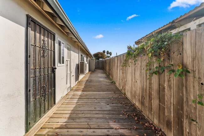 Building Photo - 4893 Coconino Way