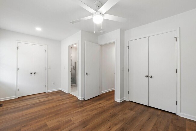 Building Photo - Rare Find: Updated and Modern End-Unit Tow...