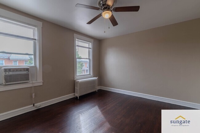 Building Photo - 414 Elrino St