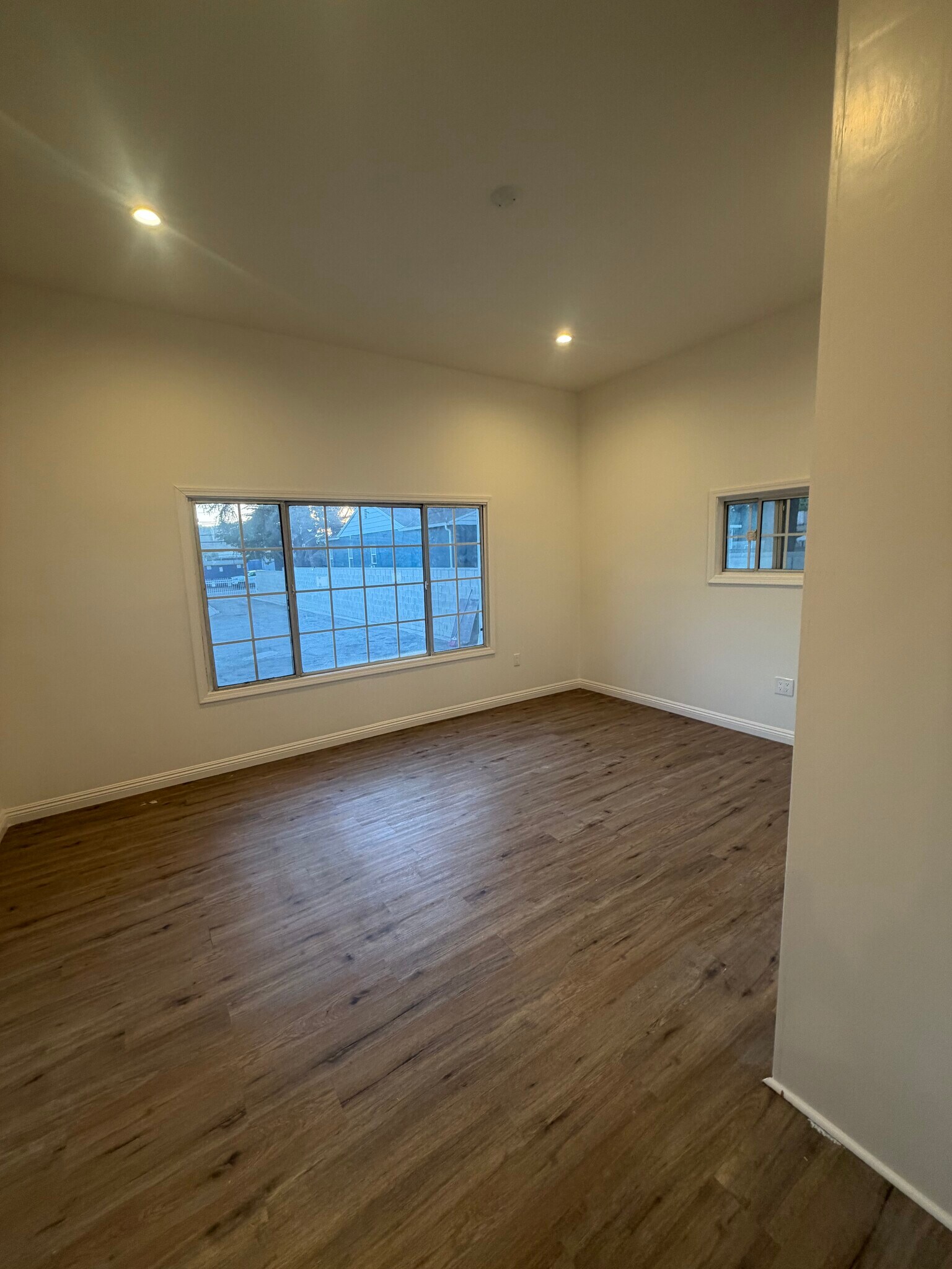 Building Photo - 2108 Casitas Ave