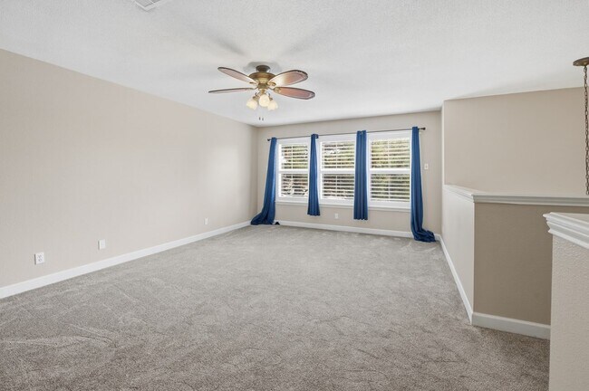 Building Photo - 37 Pinon Ct
