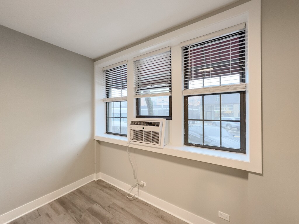 Building Photo - 373 Hazel Ave