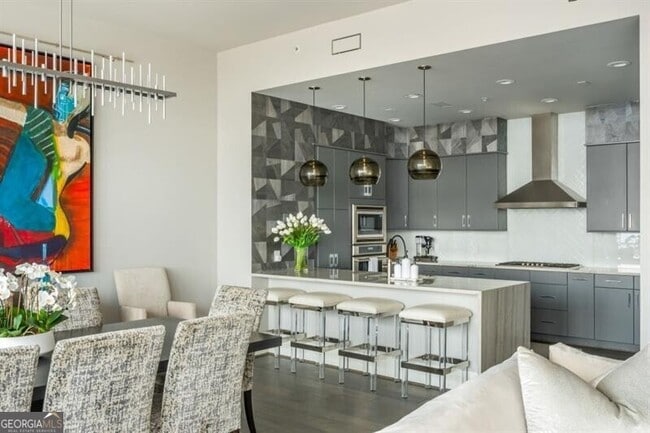 Building Photo - 1065 Peachtree St NE