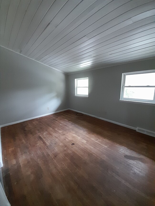 Building Photo - 244 E Prospect St