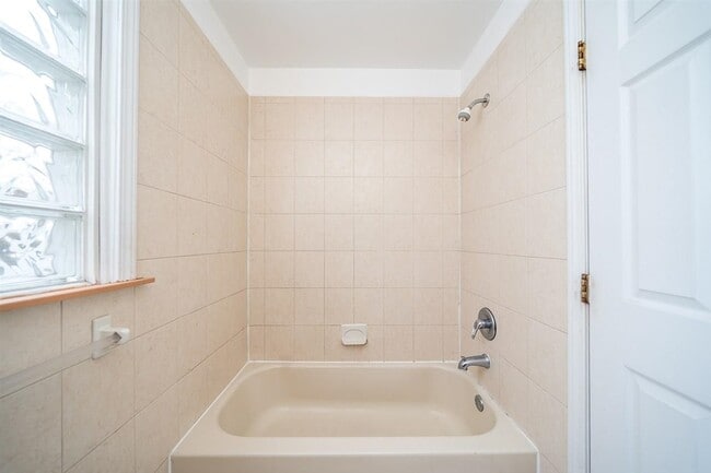 Building Photo - 38 W 20th St